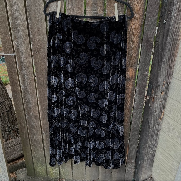 Lucia Lukken 100% Silk Velvet Paisley Floral Maxi Skirt Sz S - Picture 2 of 10